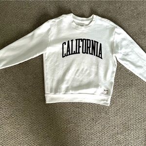 Super comfy white casual sweatshirt.